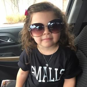 Meet your Posher, Consuelo